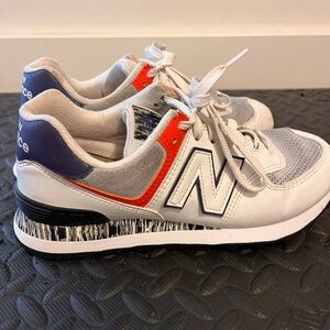 New Balance Womens 8 574 White Ghost Pepper Sneakers